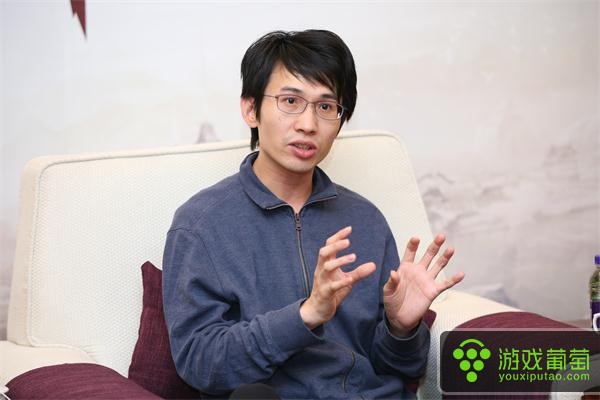 图7 创梦天地CEO陈湘宇接受媒体采访.JPG